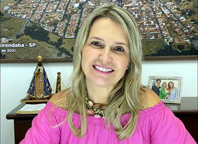 A prefeita Gi Franzotti, em 15/10/2023