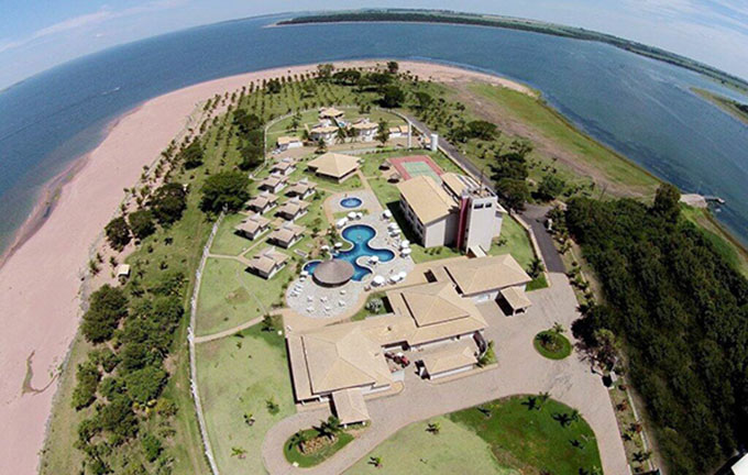 Resort da ilha, turismo sofisticado em Sales
